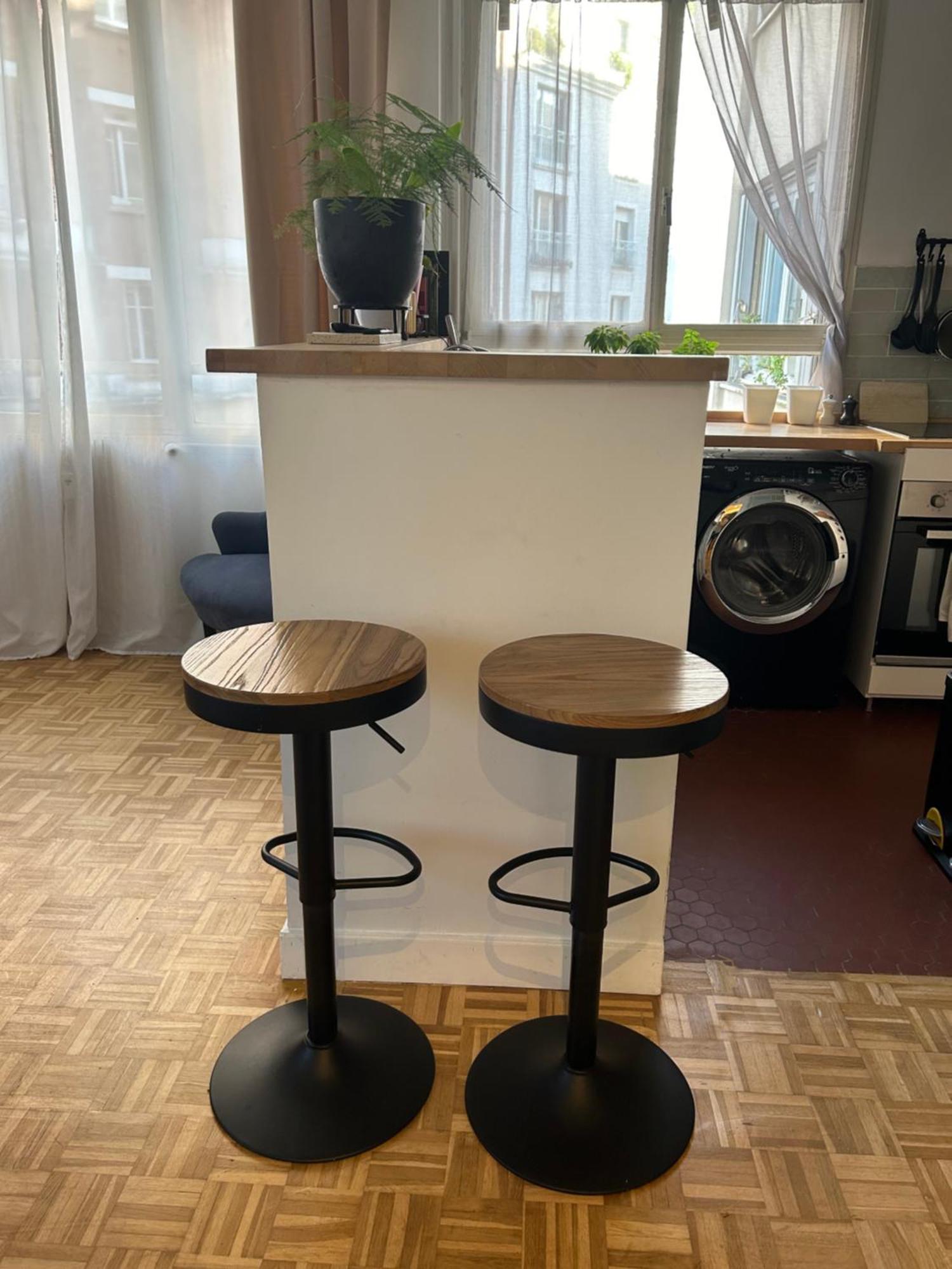 Grand 2 Pieces Dans Le 20eme A Appartement